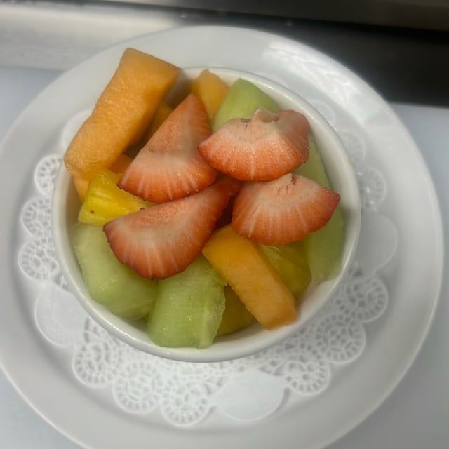 Side Fruit Cup.
