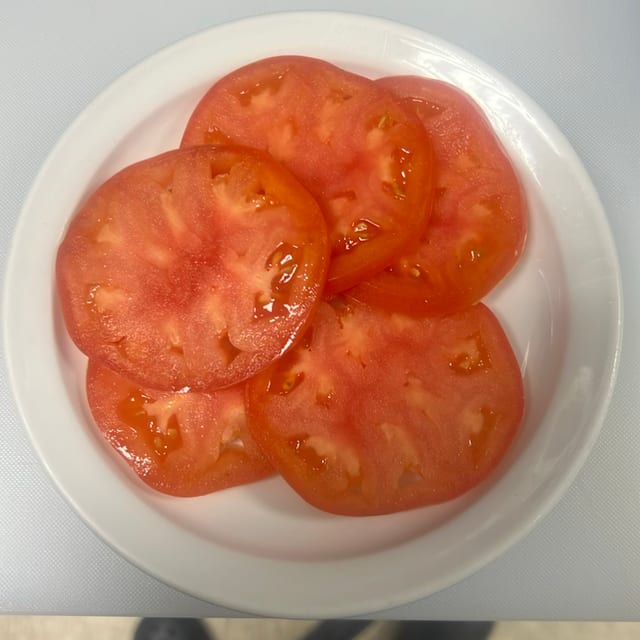 Side Sliced Tomato.